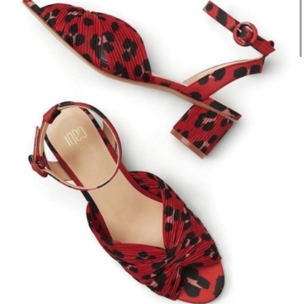 Red siren animal print